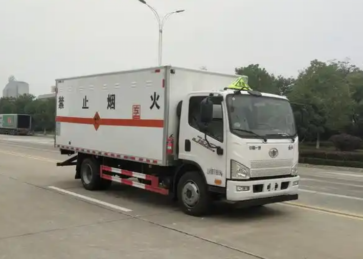 江汉石油管理局爆破器材运输车可以上高速吗？